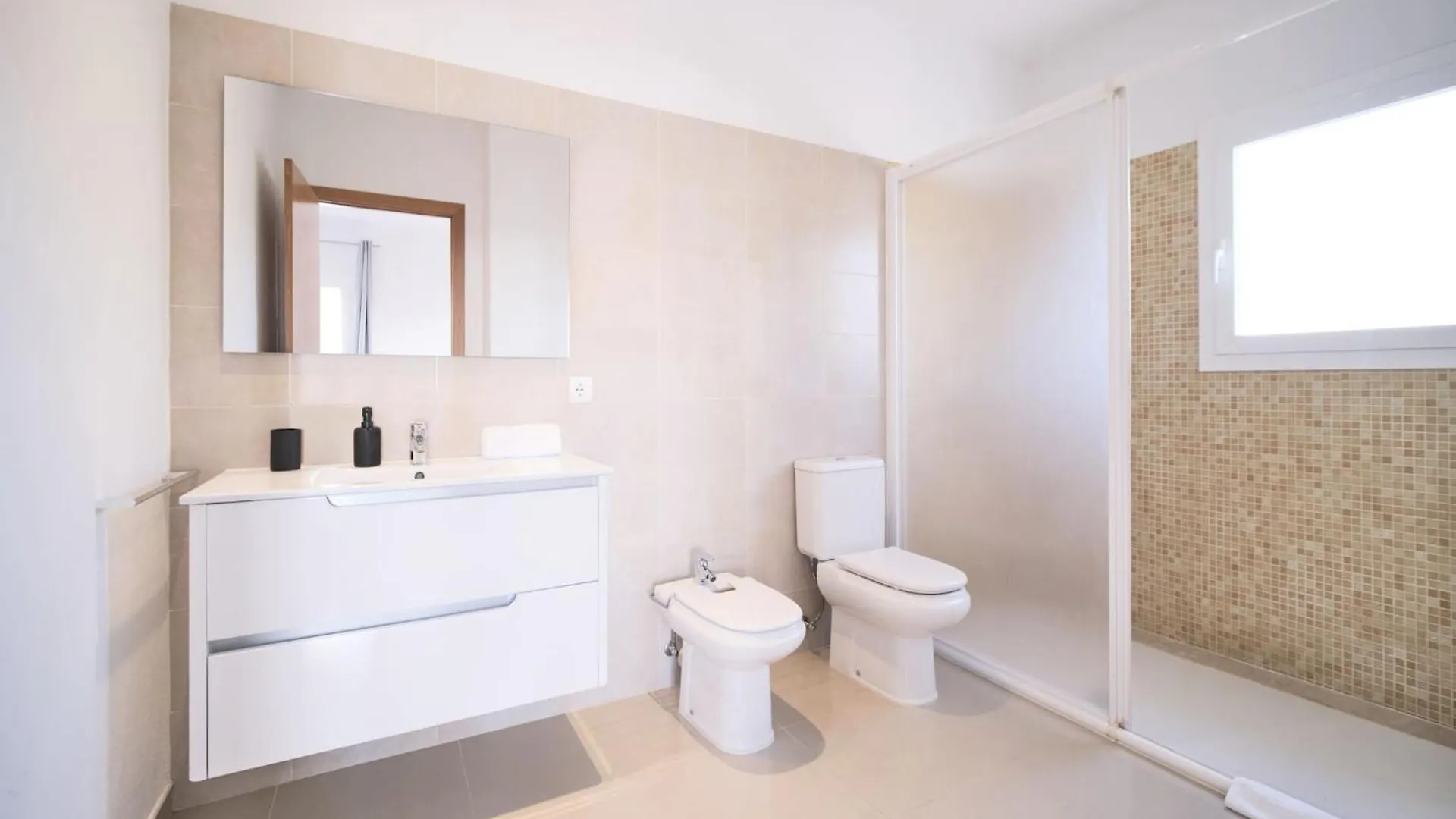 Inibiza Villas - Villa Romeo Santa Eulària des Riu 0*,