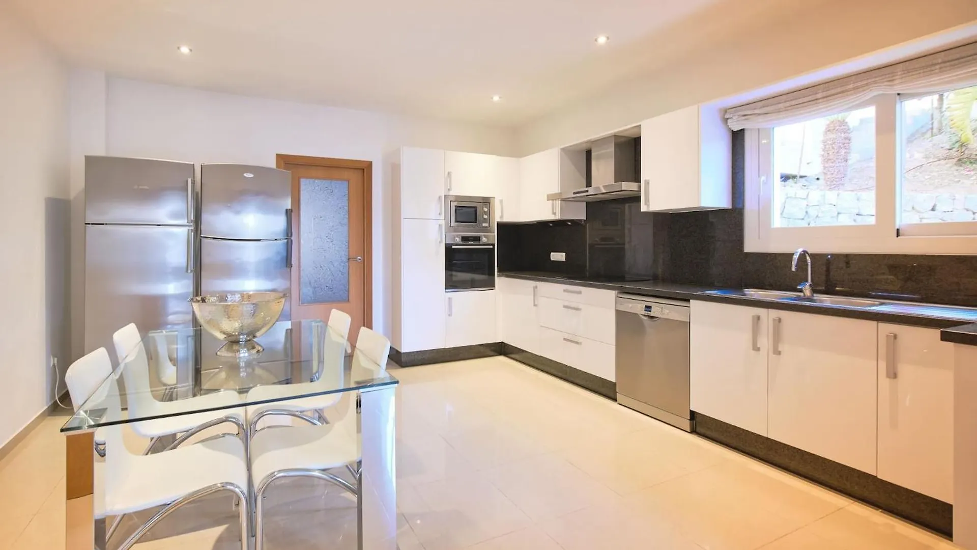 Inibiza Villas - Villa Romeo Santa Eulària des Riu 0*,